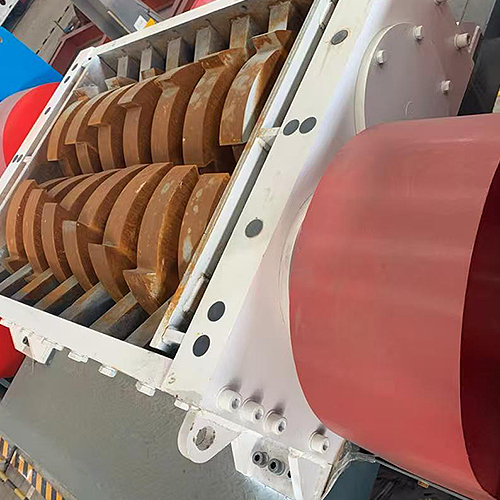 Pre shredder machine